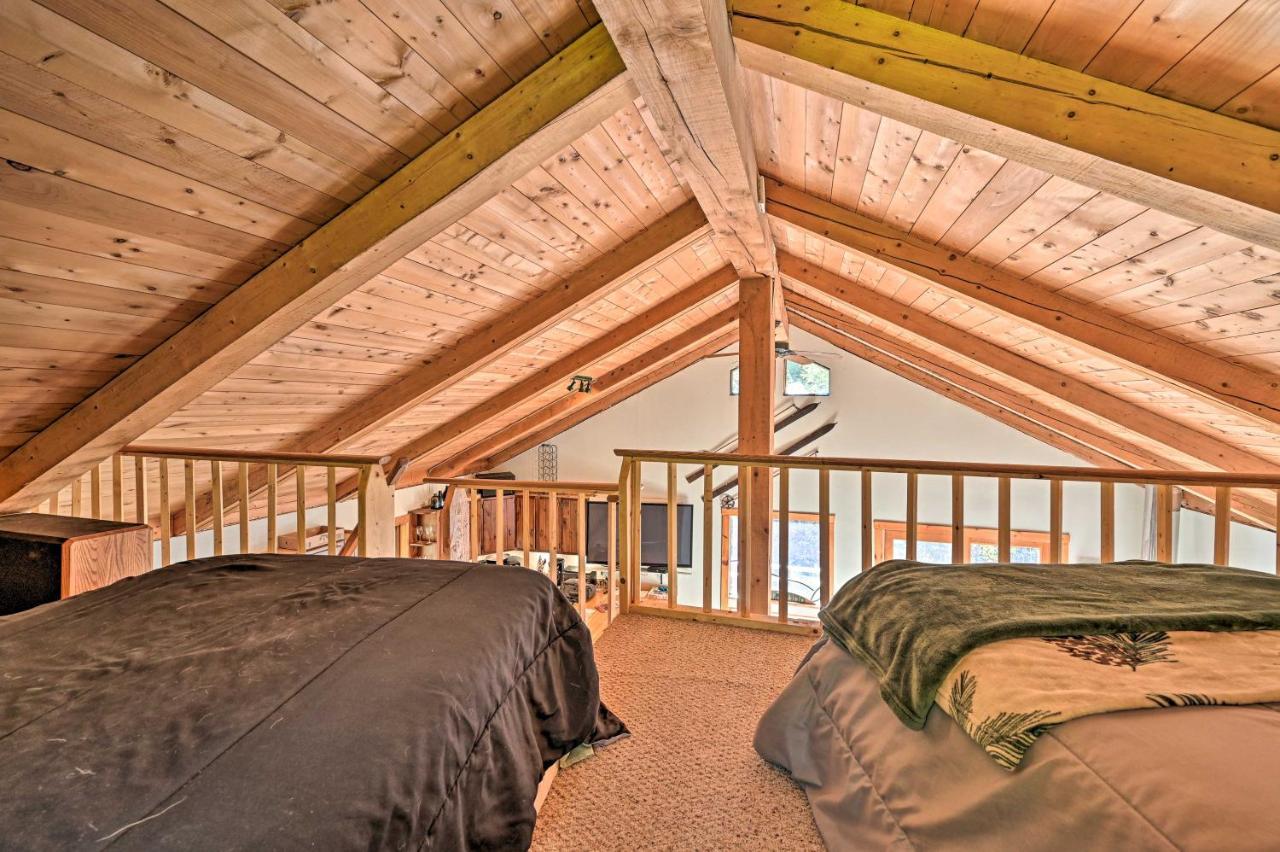 Remote Cabin With Fire Pit 3 Miles To Stowe Mtn! Bagian luar foto